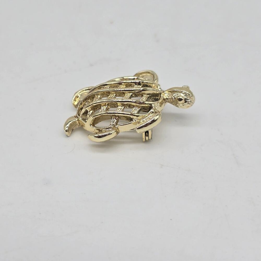 Vintage Signed Gerry's Openwork Sea Turtle Brooch Pin Gold Tone Estate Jewelry